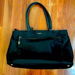 Tumi women’s business tote